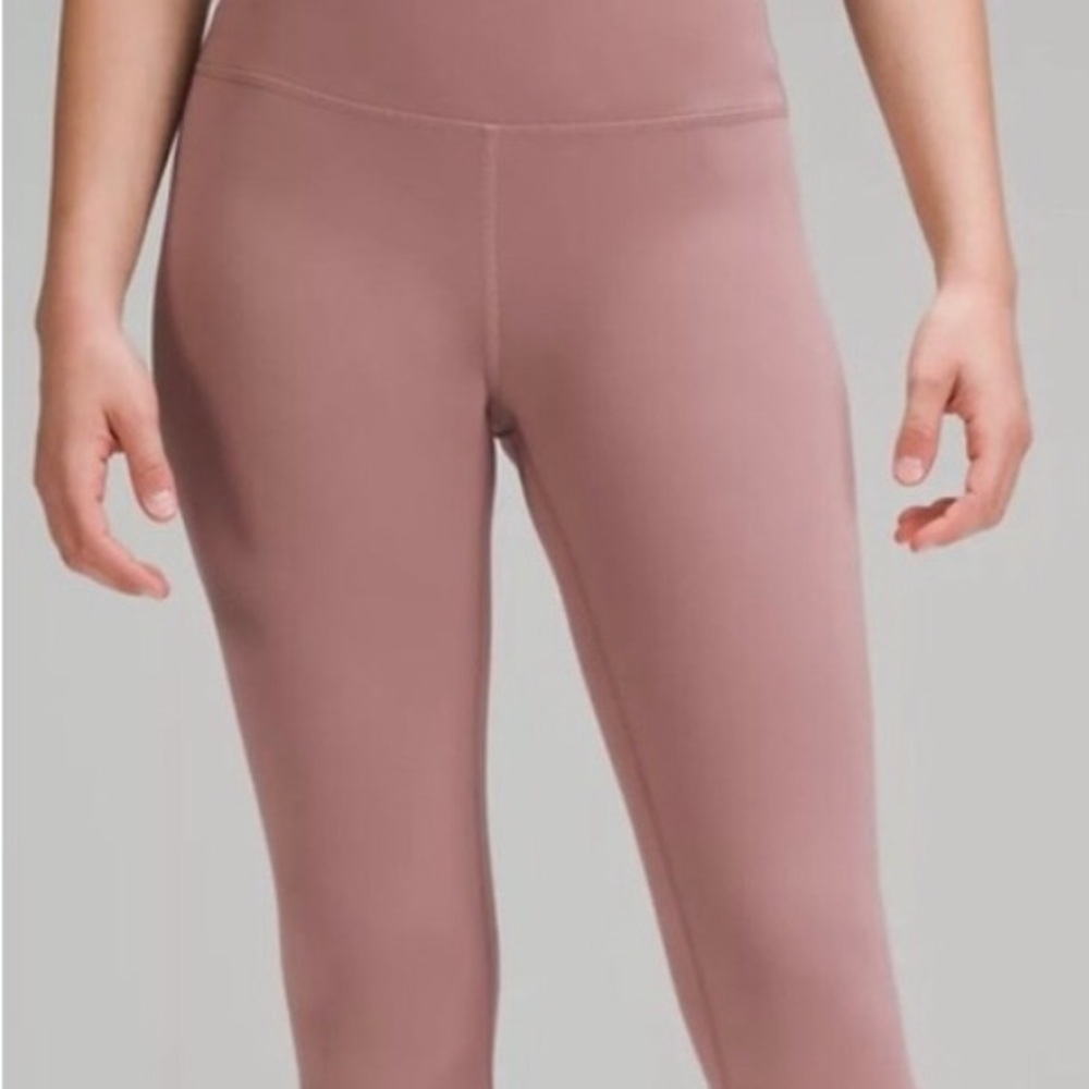 NWT Lululemon Wunder Train 25” leggings